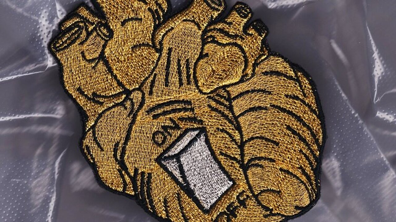 Embroidered Badge "Heart" on-off with metallic thread