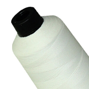 [Translate to Hongkong (Englisch):] Cone of Madeira Luna glow in the dark thread